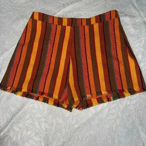 Impressions Size Small Shorts